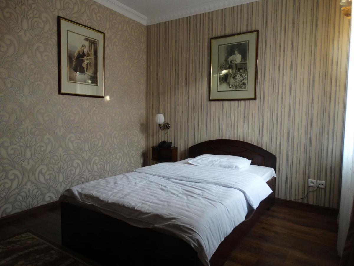 Hotel Papillon Tasjkent Eksteriør billede