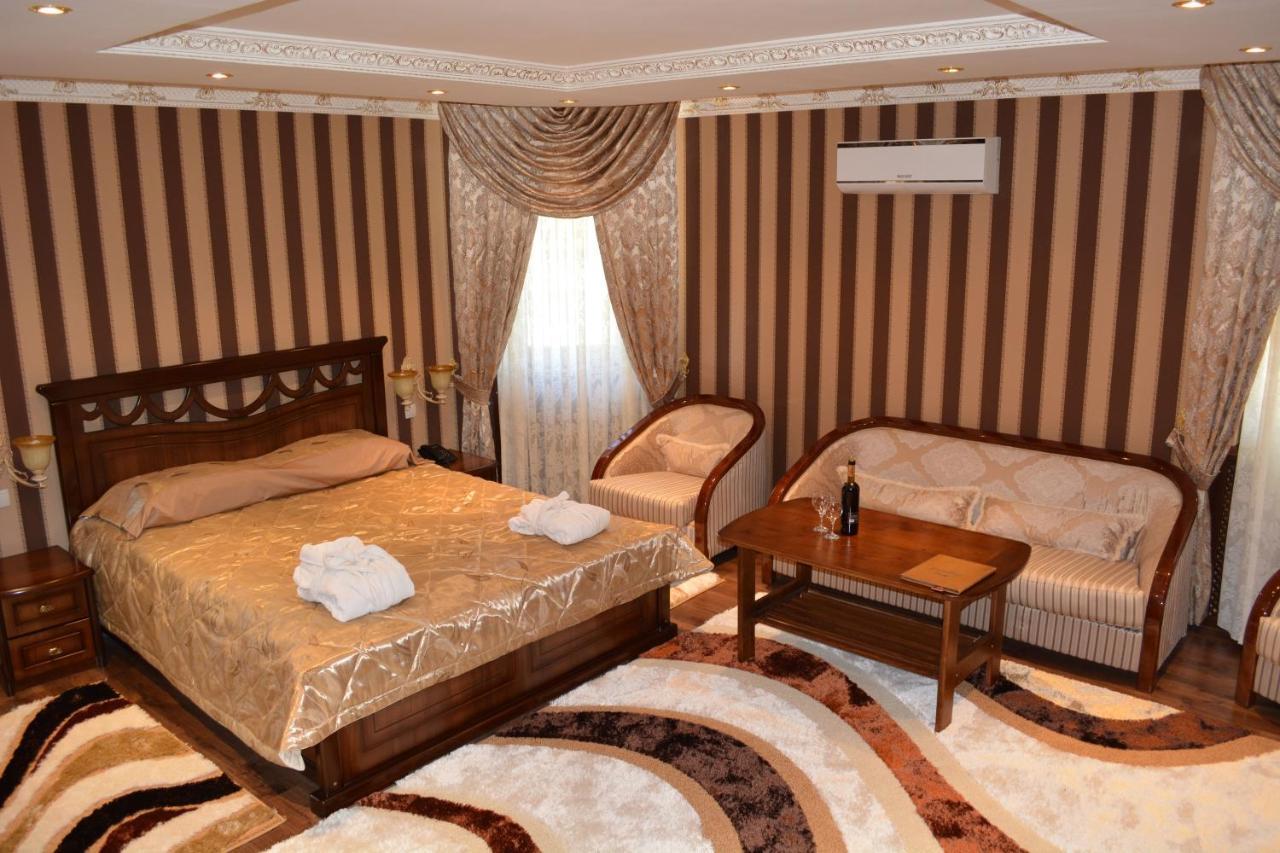 Hotel Papillon Tasjkent Eksteriør billede